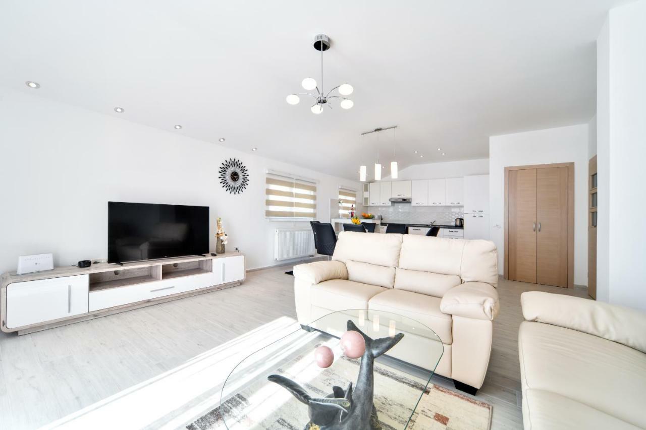 Apartman Novokmet-Crno Hotell Zadar Exteriör bild