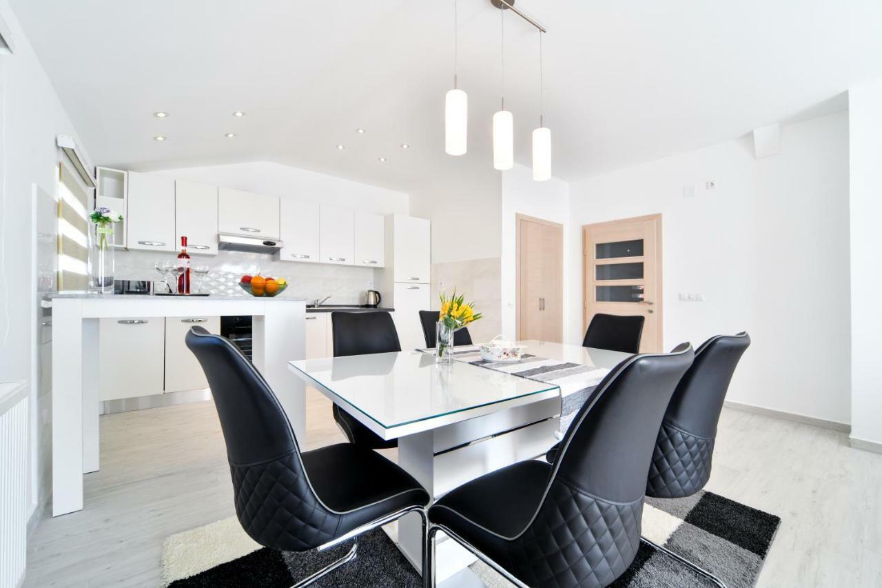 Apartman Novokmet-Crno Hotell Zadar Exteriör bild