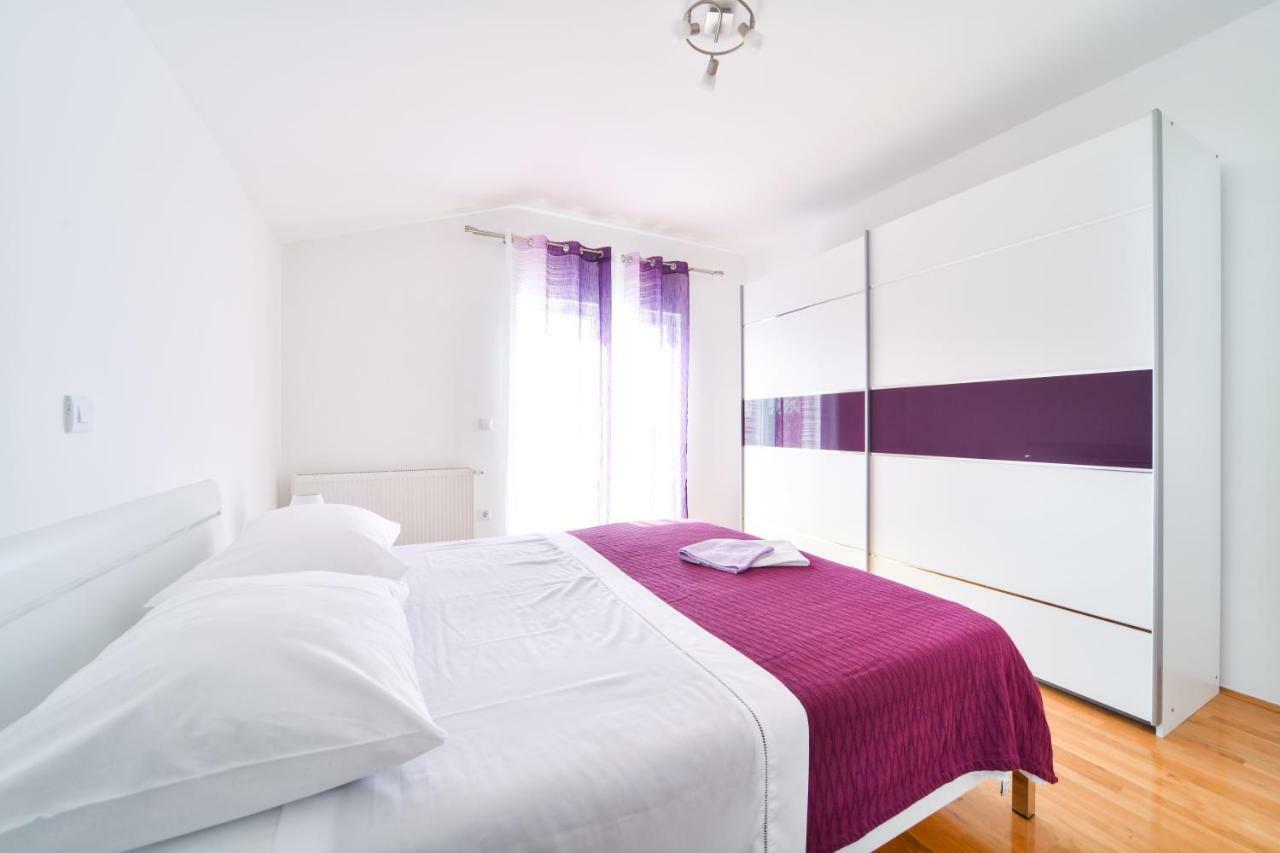 Apartman Novokmet-Crno Exteriör bild