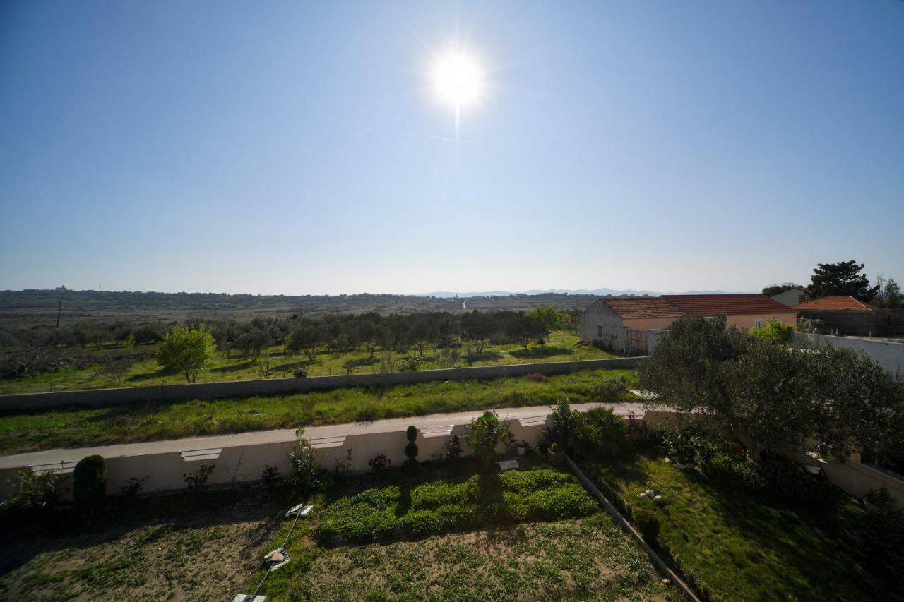 Apartman Novokmet-Crno Hotell Zadar Exteriör bild