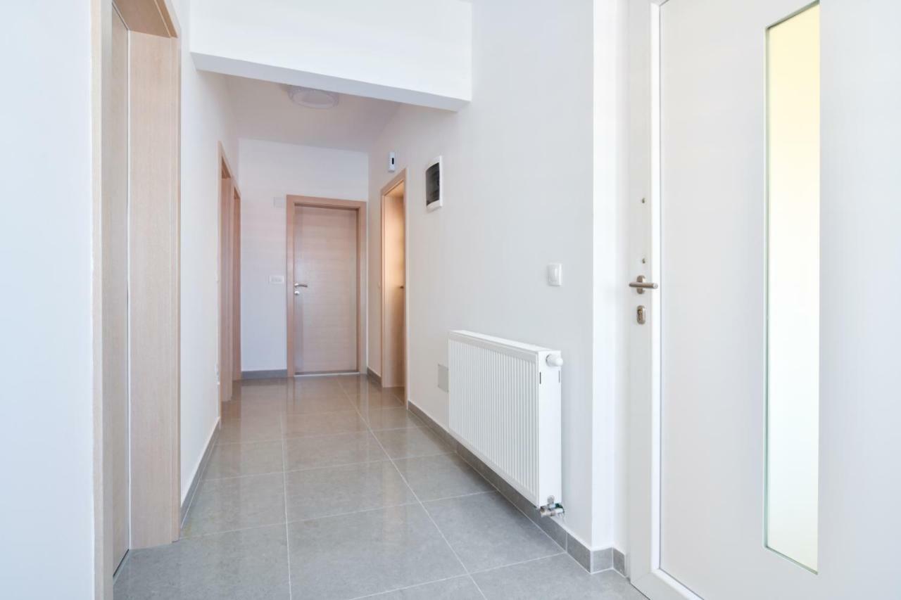 Apartman Novokmet-Crno Hotell Zadar Exteriör bild